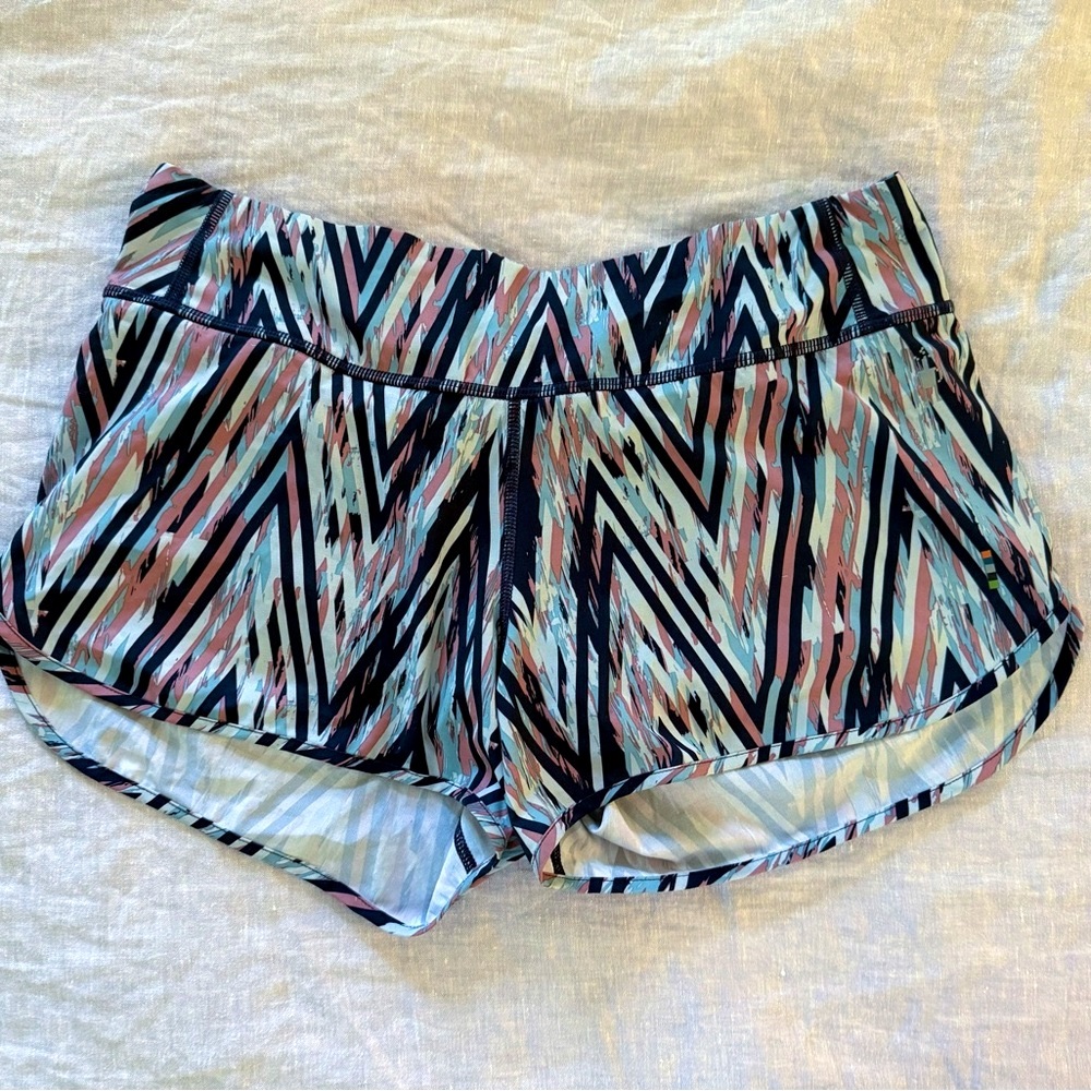 Smartwool Women's Zigzag Patterned Athletic Shorts - Navy, Pink, White